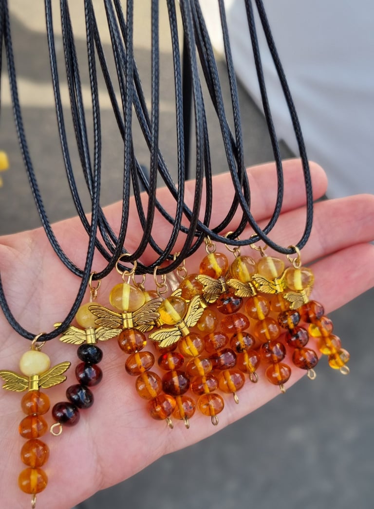 Gintariniai pakabukai