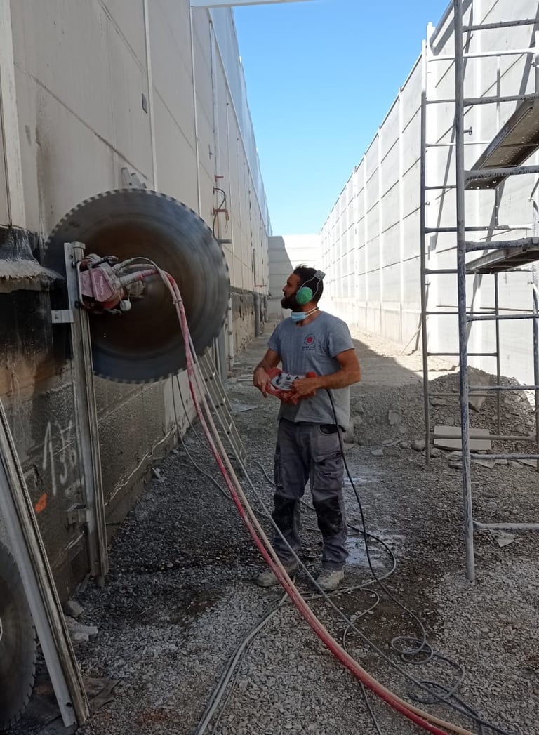 perforación, corte, hormigón, armado, piedra, asfalto, diamante, reforma, anclaje, piscina, instalaciones, apertura, taladro