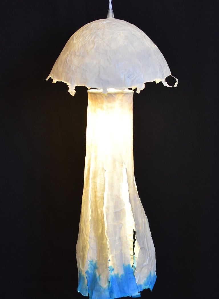 suspension luminaire méduse sculpture papier Sète