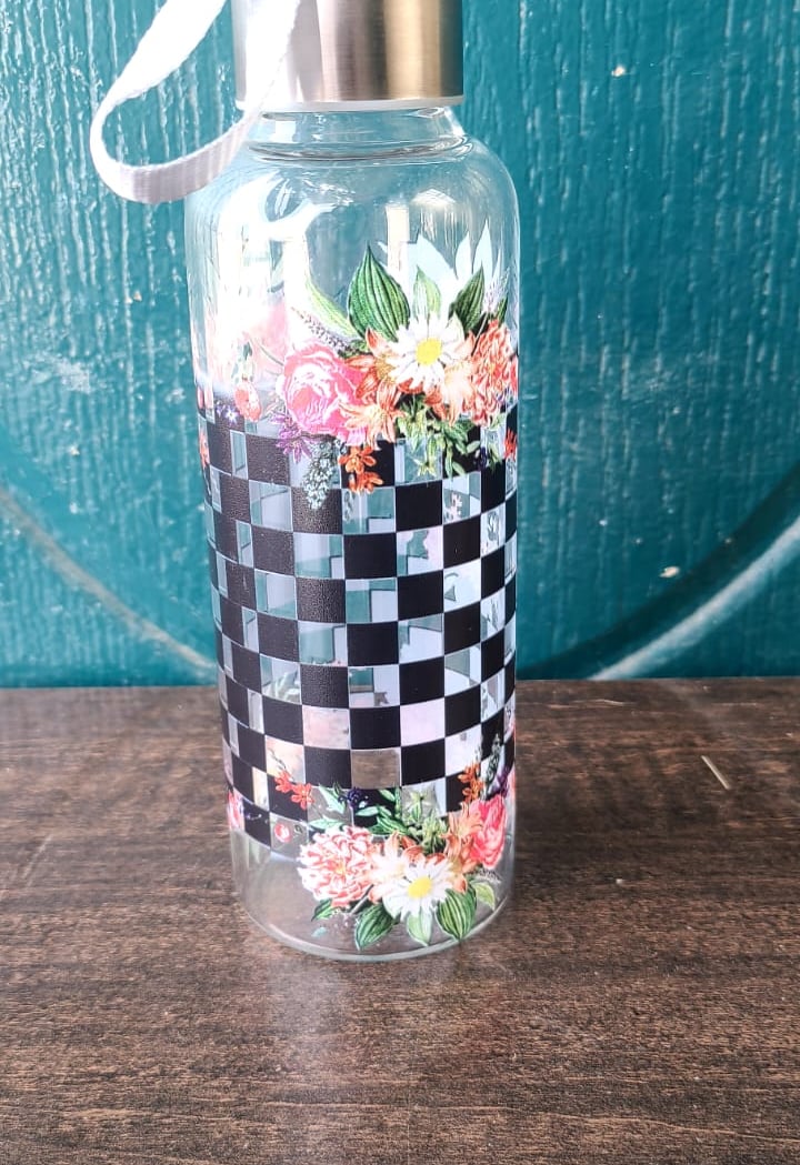 Custom UV printing on glass bottle