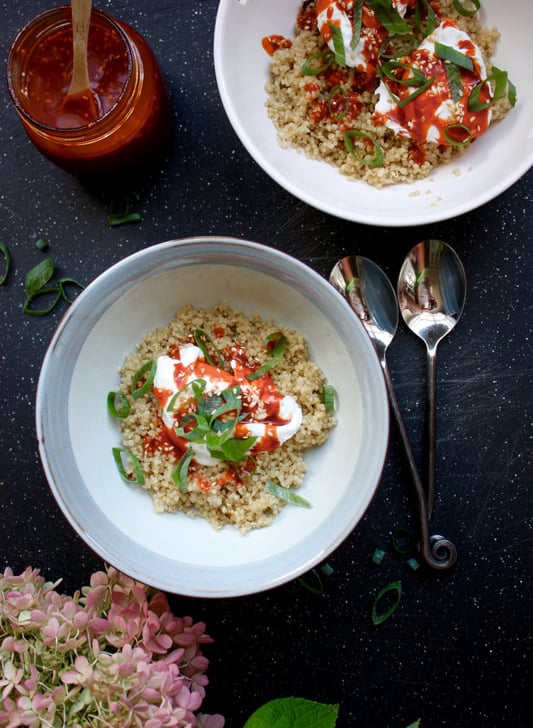 quick and easy powerhouse breakfast - quinoa topped with poached egg and Korean sauce