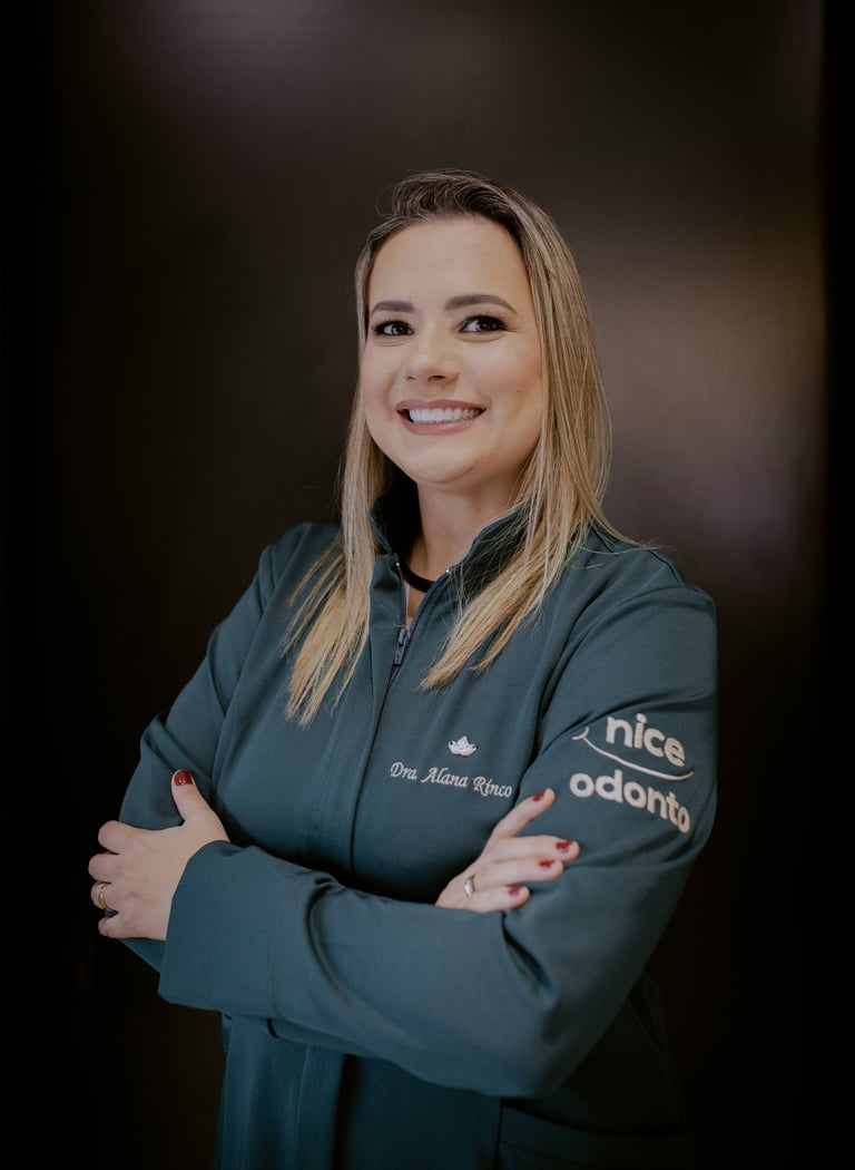 Dentista Facetas Dra. Alana Rinco - Barbacena - Nice Odonto