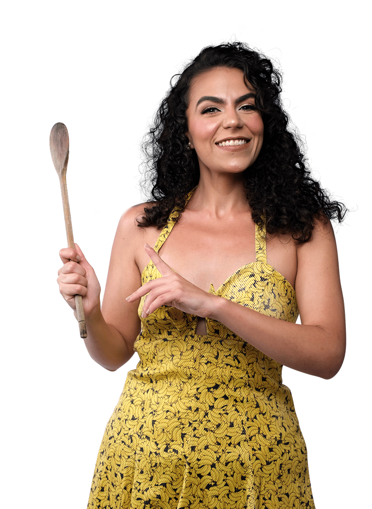 Foto da Cecilia Mauad com uma colher de pau