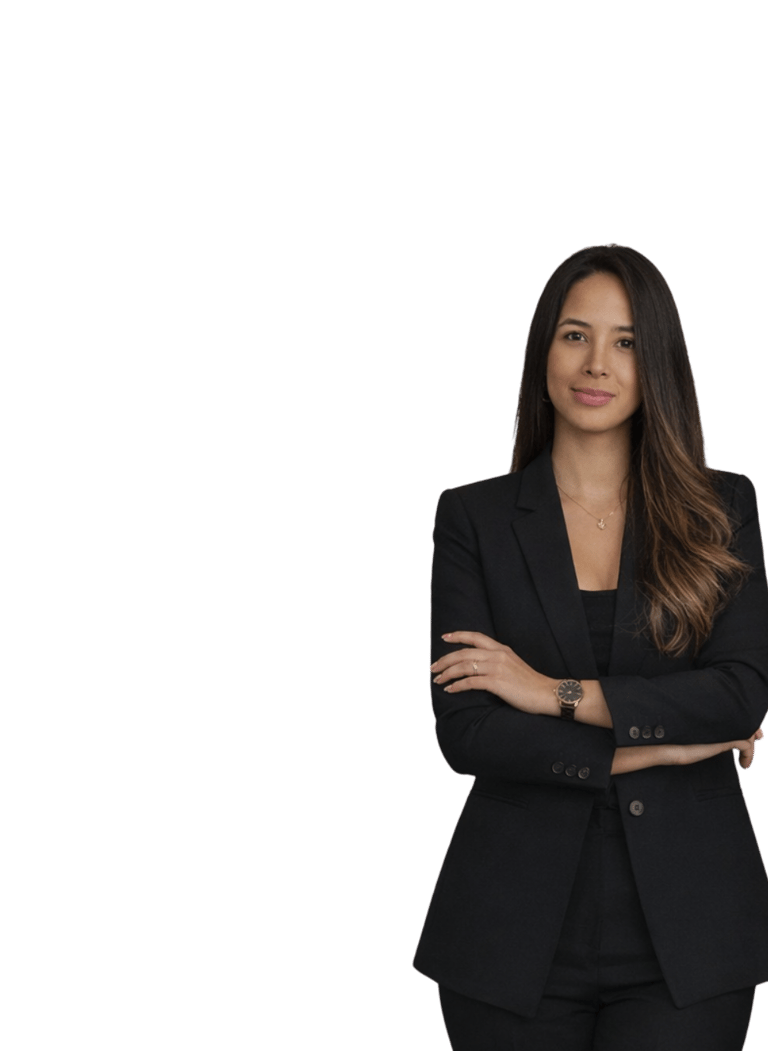 foto de muejr vestida de negro