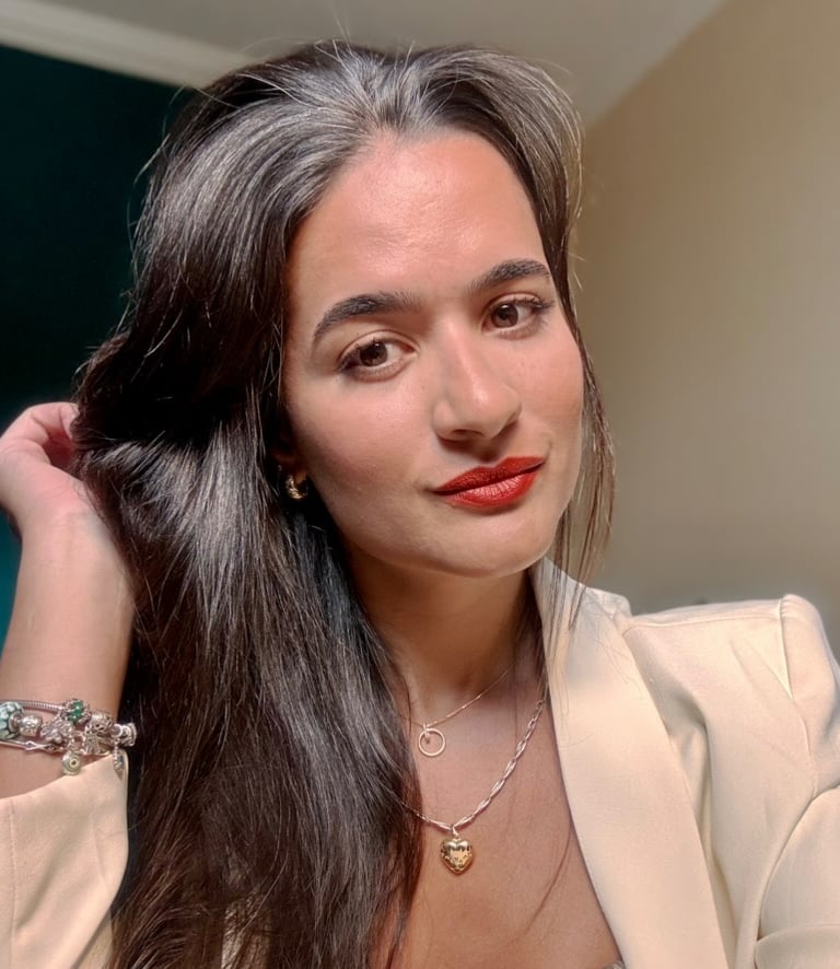 Rafaela Ávila, atendimento online