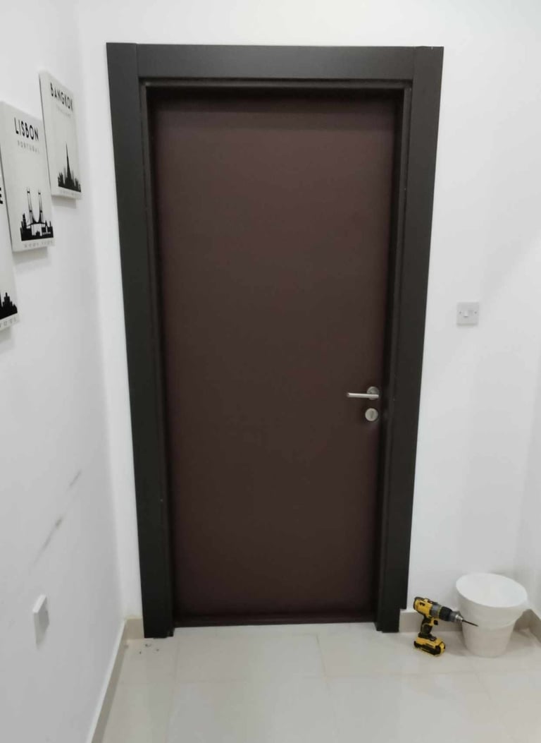 باب عازل للصوت شركتك