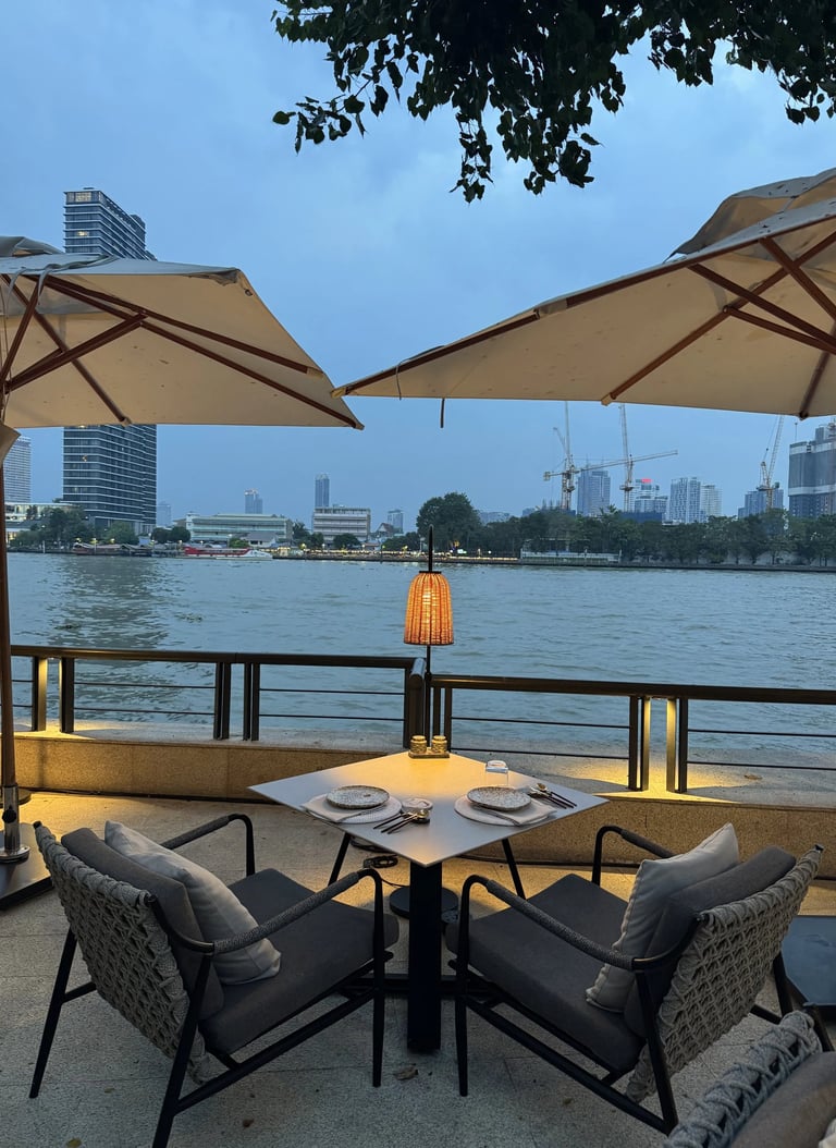 รีวิว Chao Phraya Terrace at Four Seasons Hotel Bangkok review