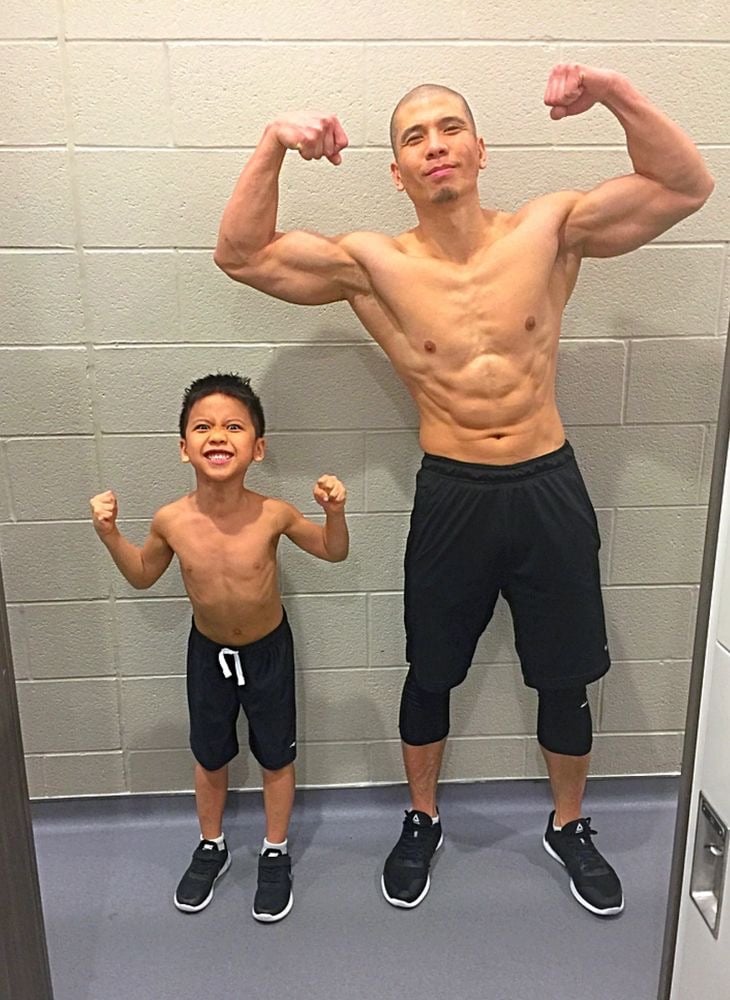 FATHER AND SON TRAINING JEET KUNE DO NORTH YORK FITNESS!