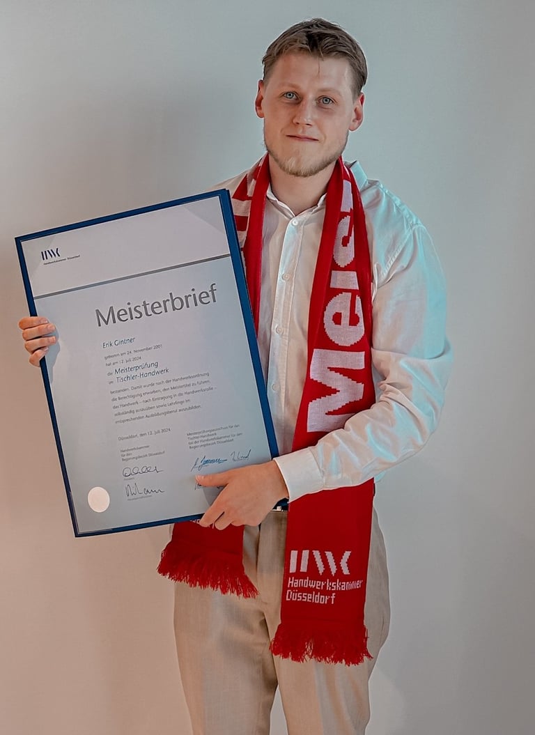 Inhaber Erik Gintner von der Tischlerei Gintner. Tischler Bergisch Gladbach