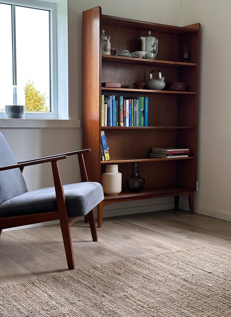 modernist summerhouse