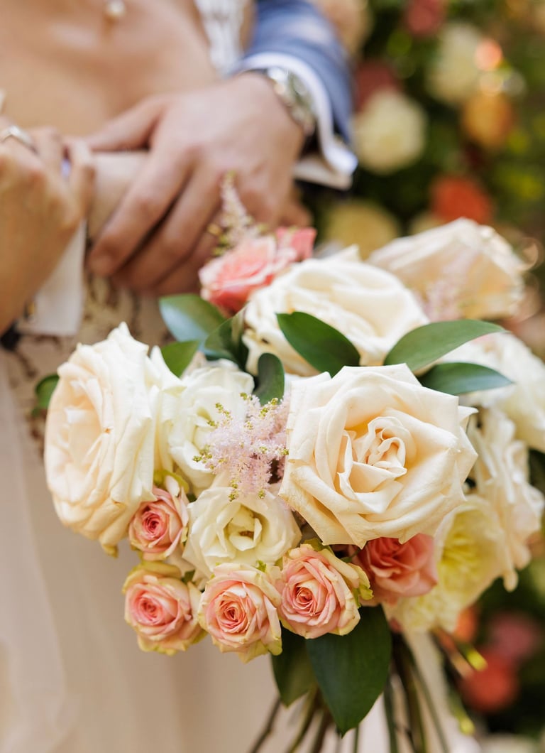 bouquet de mariée rose blanc et crème