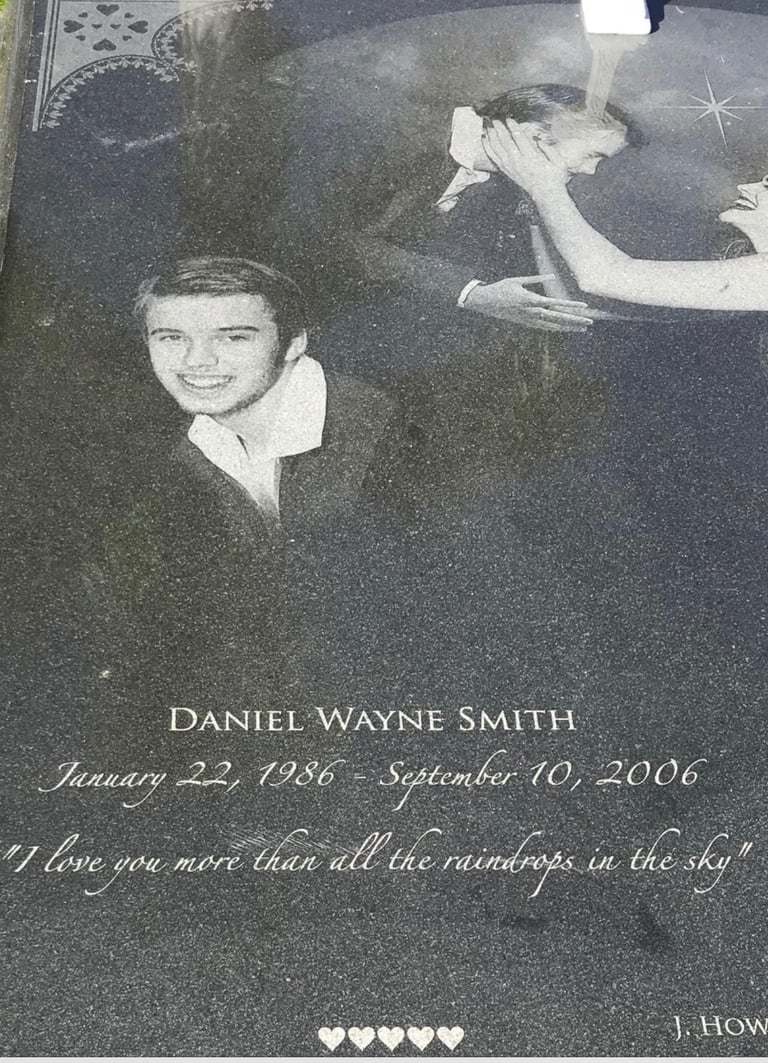 Grave of Daniel Wayne Smith Bahamas
