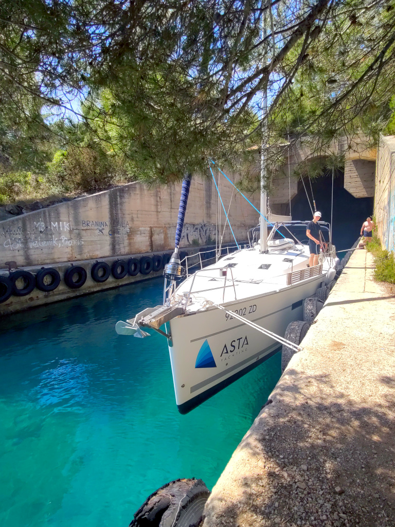 Dragove Dugi Otok U-Boot