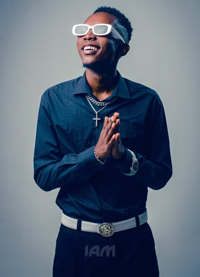 kbm-escritorycompositor-guapi-parientemusic-fotoiam