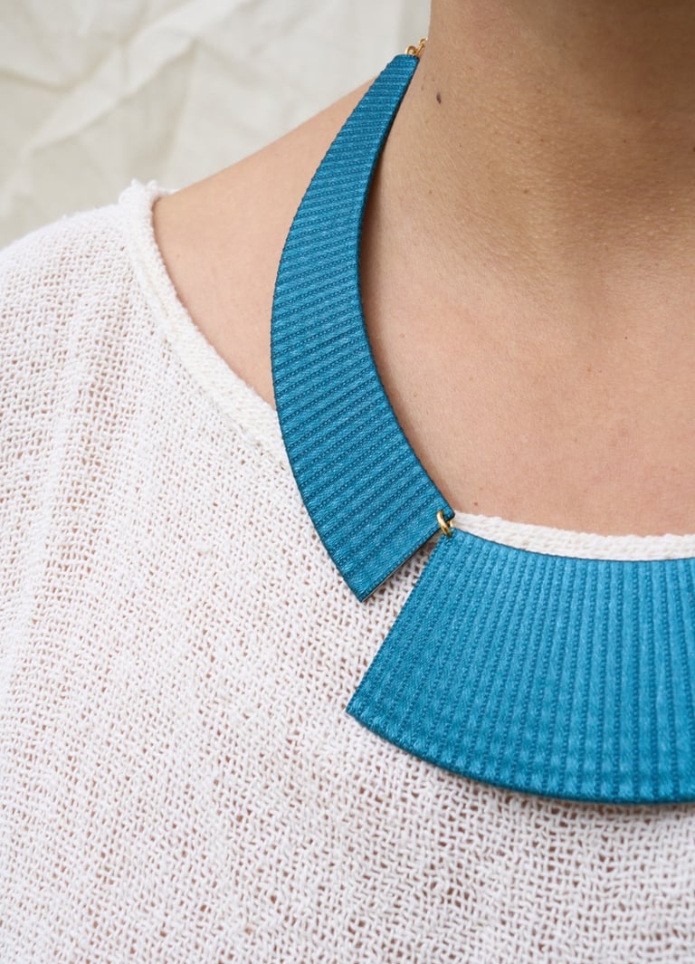 collier sanna bleu canard sesame Orion