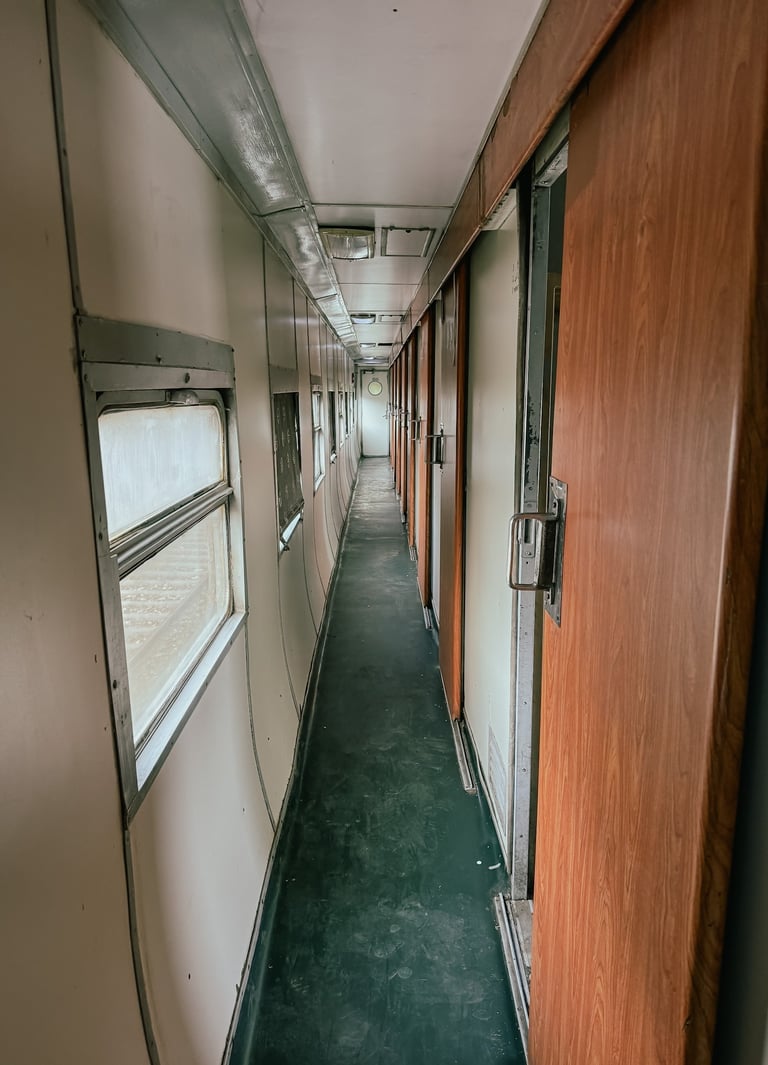 Train between Multan and Lahore