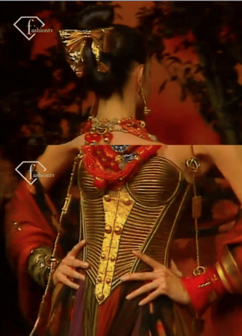 Christian Lacroix FW 1992 | © Cookingwiththehamster