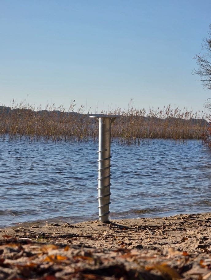 Pieu en acier galvanisé sur terrain sableux