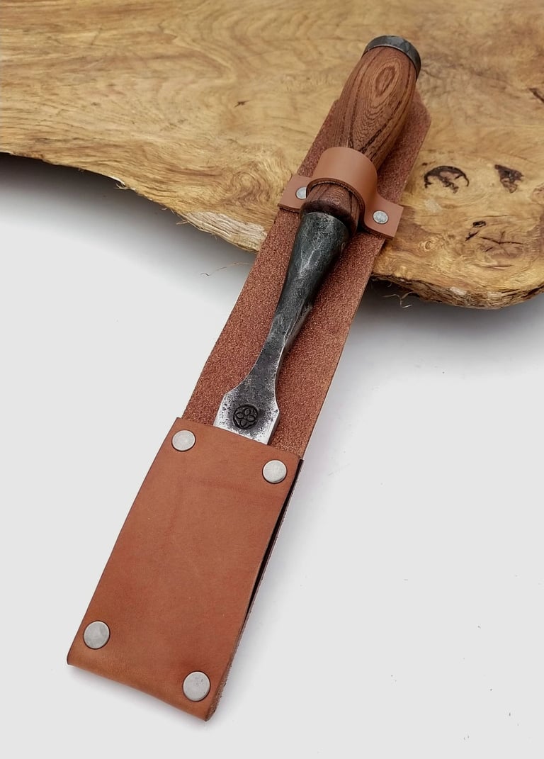 Ciseau à bois à douille étui en cuir