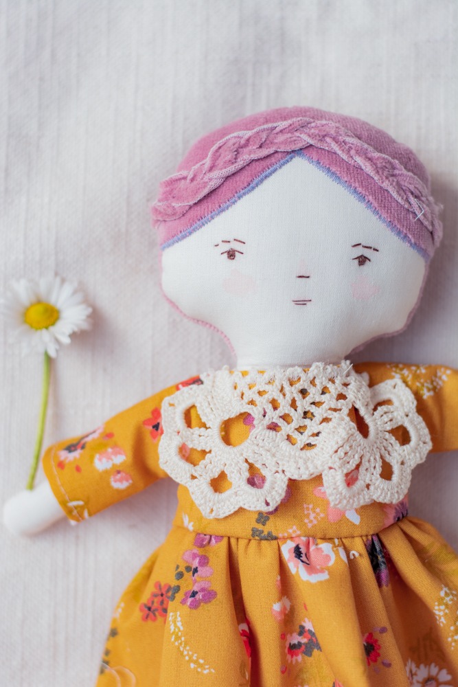 papusa superba pentru fetite