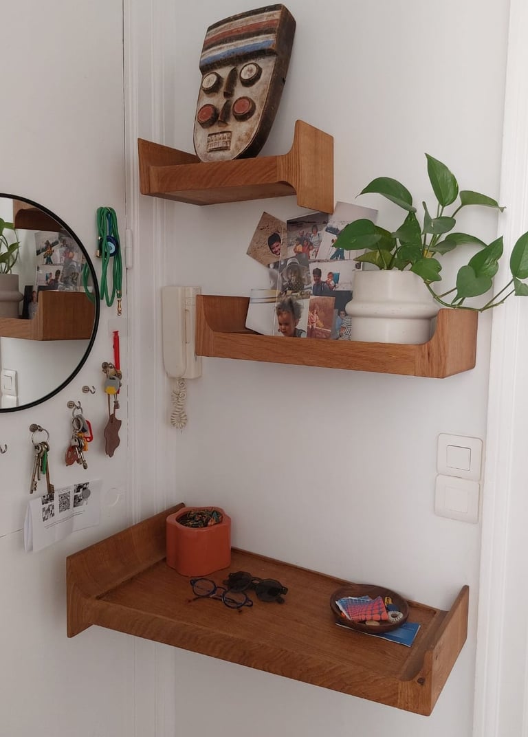 Fabrication artisanale d’un meuble en chêne massif.