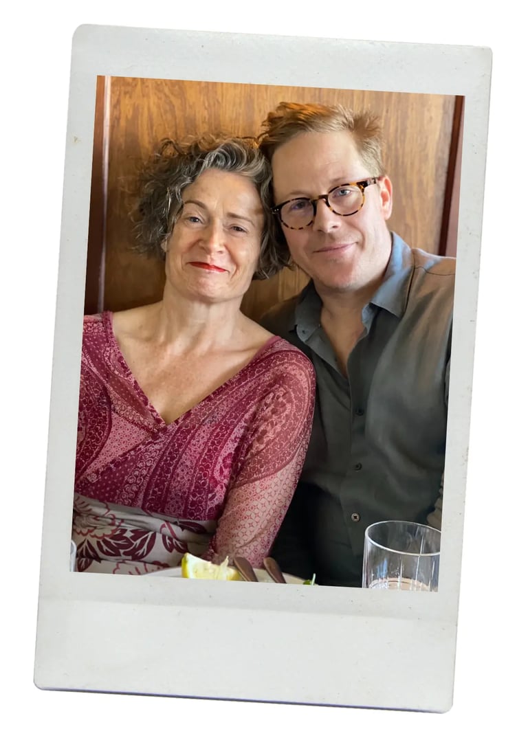 dhm.style in-city styling portrait of a couple in chic fashion over lunch.