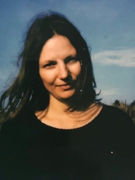 Lina Mikuzyte independent painter