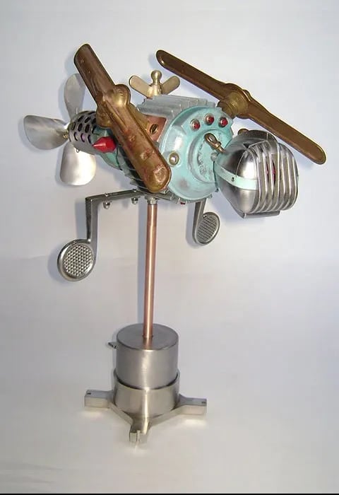 Image 1 of metal creature sculpture named Huey by artist Tal Avitzur.