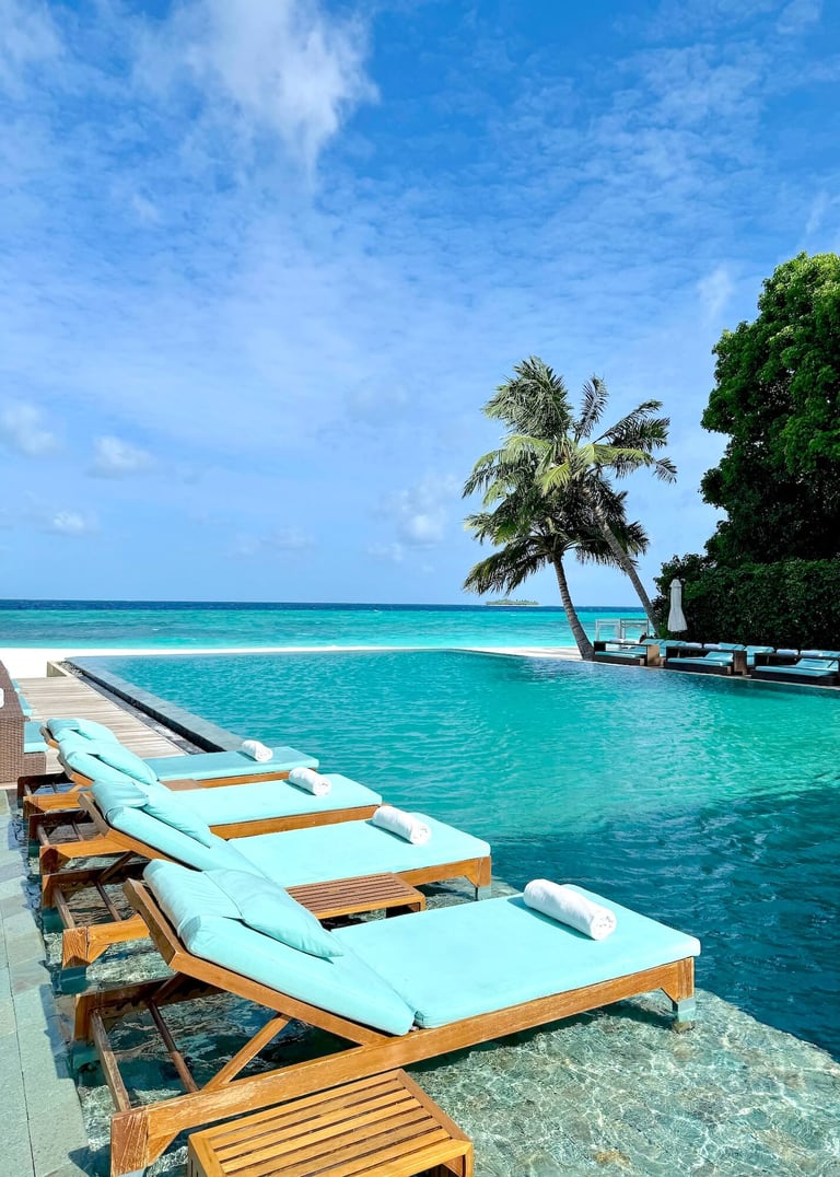 Ayada Maldives main pool
