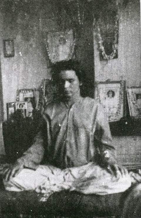 Shri Babaji Mahavatar in meditazione