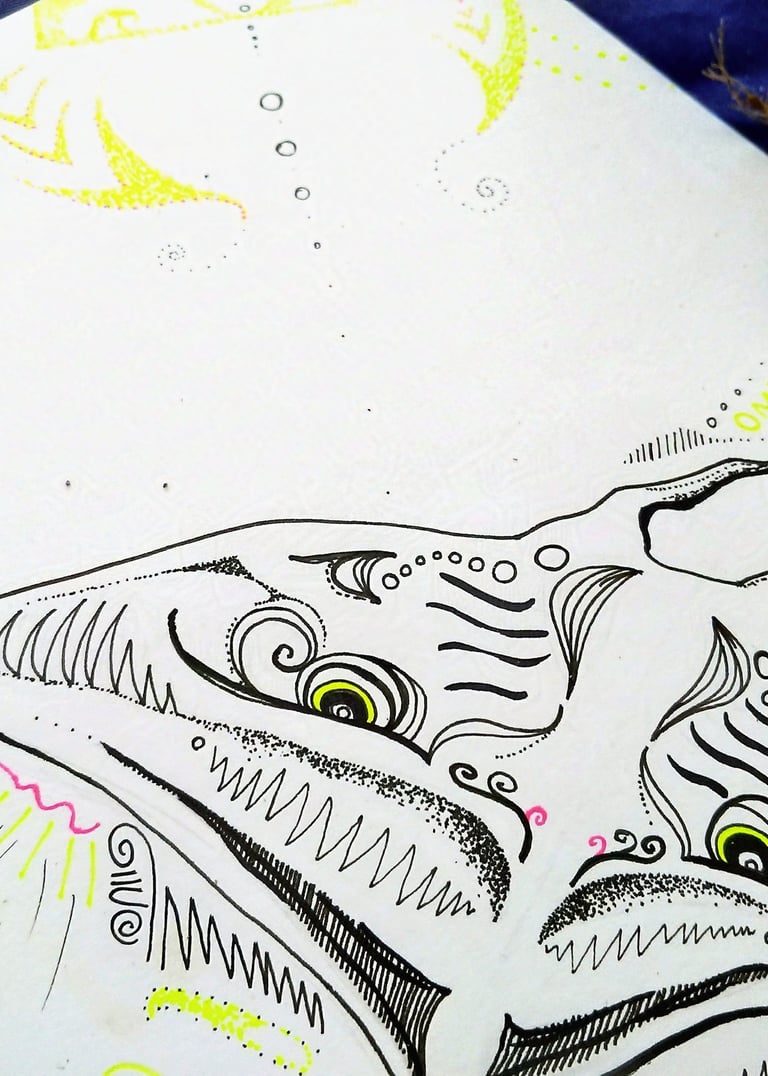 dessin de raie manta aux motifs psychédéliques au feutre fin r