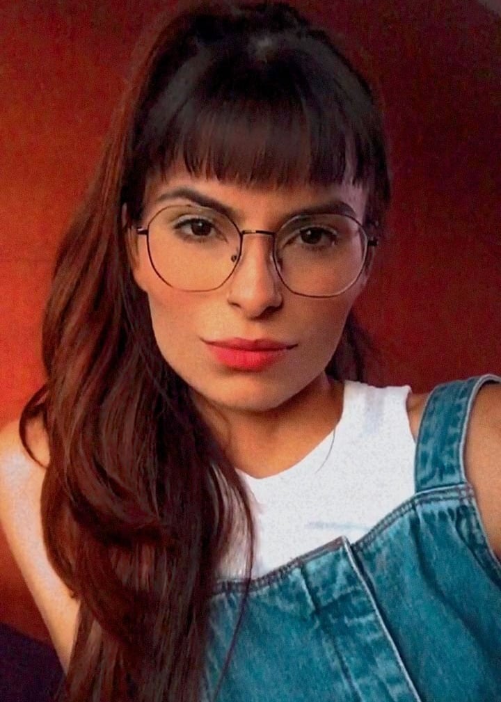 vanessa machada especialista em identidade de marca. @nemachadodesign