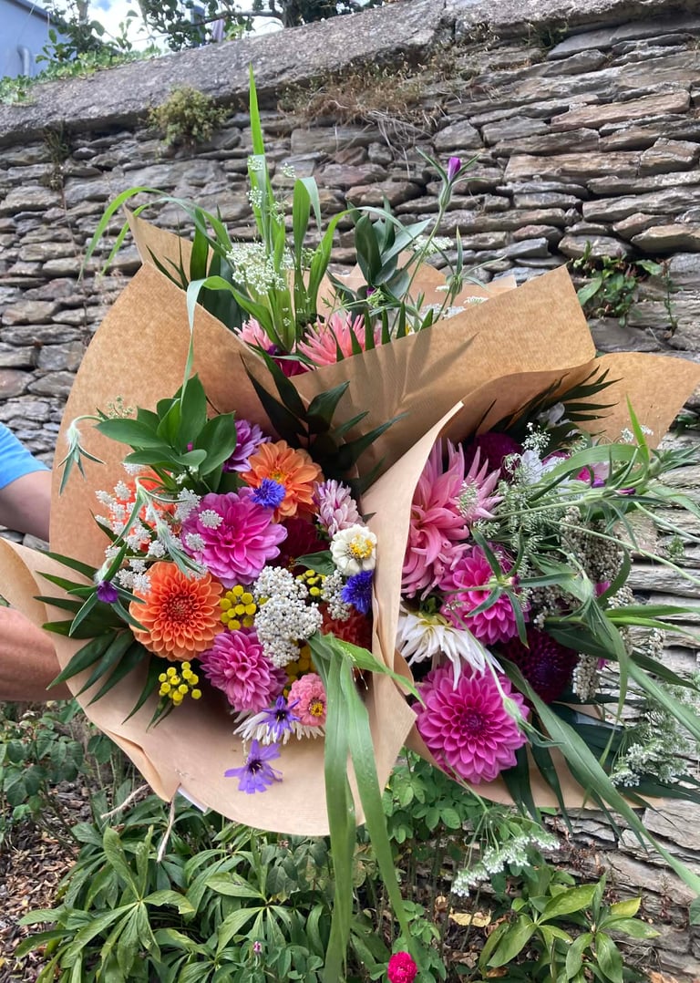bouquet-fleurs-habay-la-vieilles-fleuriste