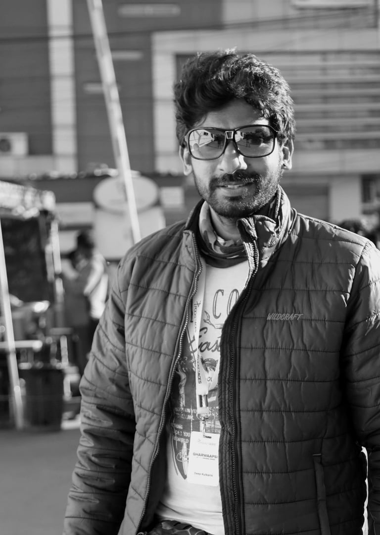 <img src="deep-kulkarni-portrait.jpg" alt="Portrait of Deep Kulkarni, a professional production desi