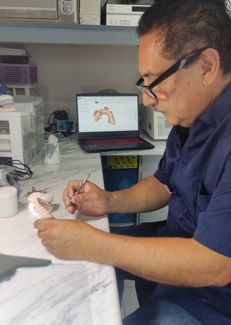 Servicios dentales. Tenemos laboratorio dental propio. 