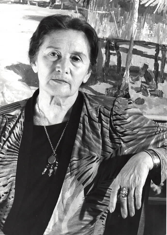 plakhova miembro de la Asociación de Pintores  Rusia Miembro del Fondo Artístico Internacional