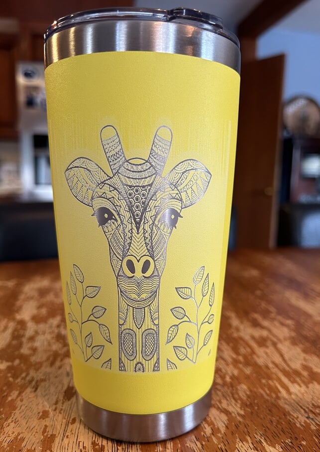 laser engraved drink tumbler with giraffe