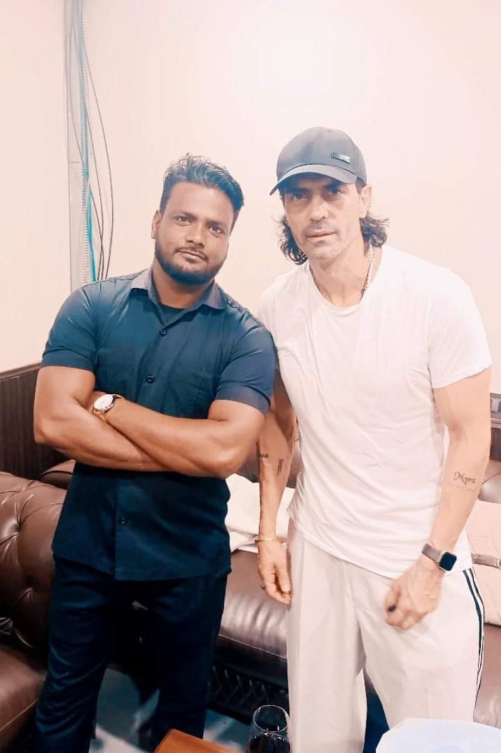 ACTOR BODYGUARD SERVICE