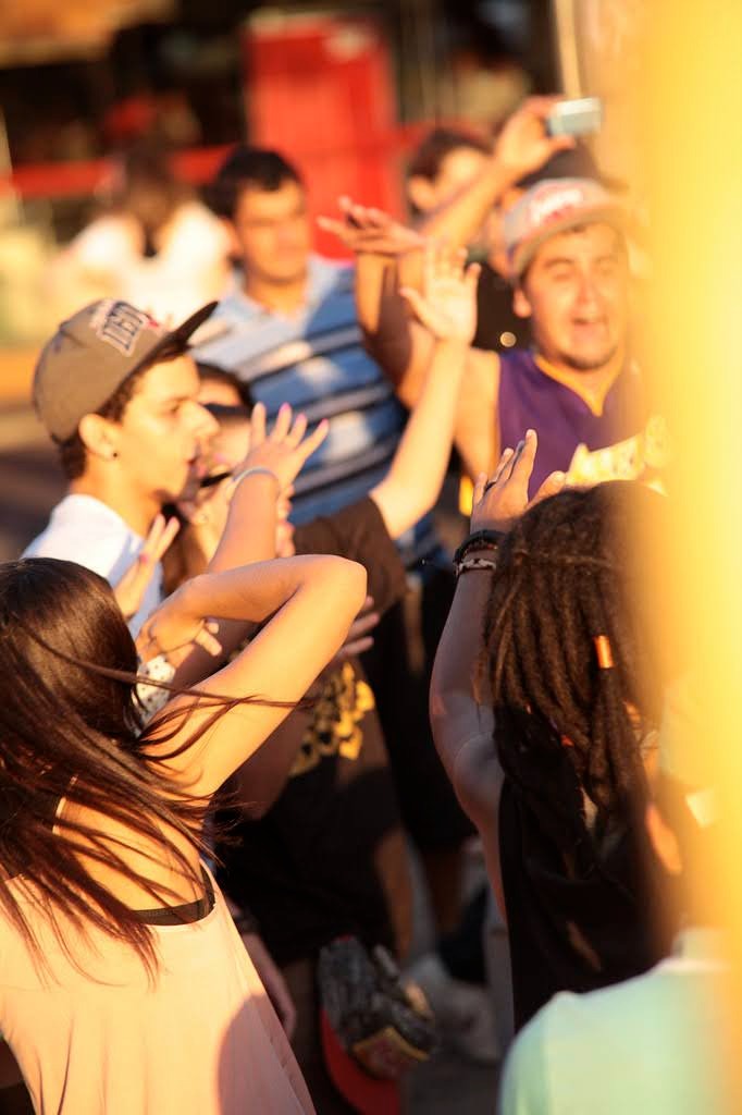 interação na praça da Usualdance JAM (na época Jam do Asfalto) durante o festival FLIV 2017 em Votuporanga
