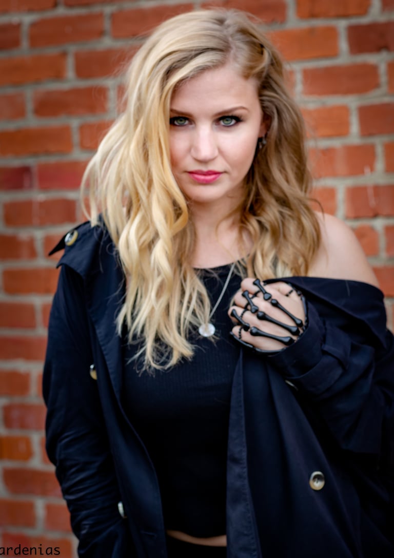 Marisa Dzintars Halloween 