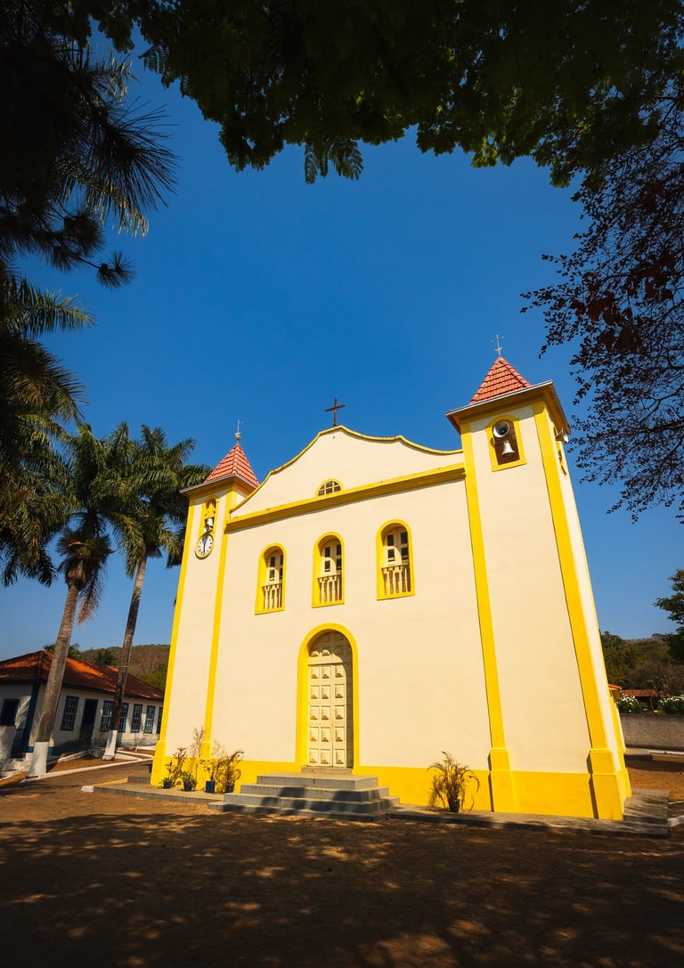 Fotografia autoral com a Igreja Matriz em Onça de Pitangui/MG, para decoração com quadro Fine Art.