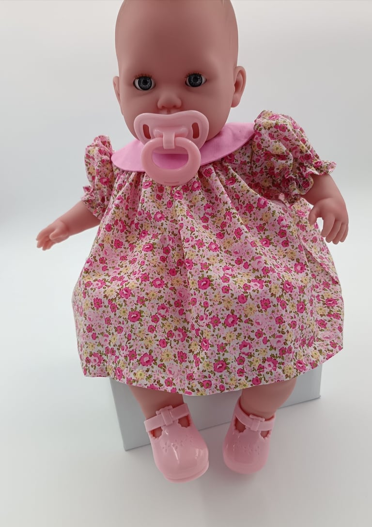 Floral dress with round collar in pink