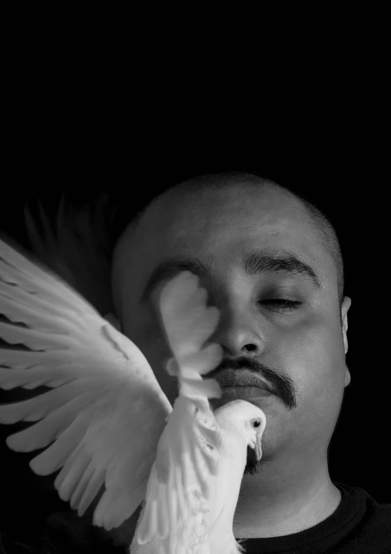 Hombre y paloma