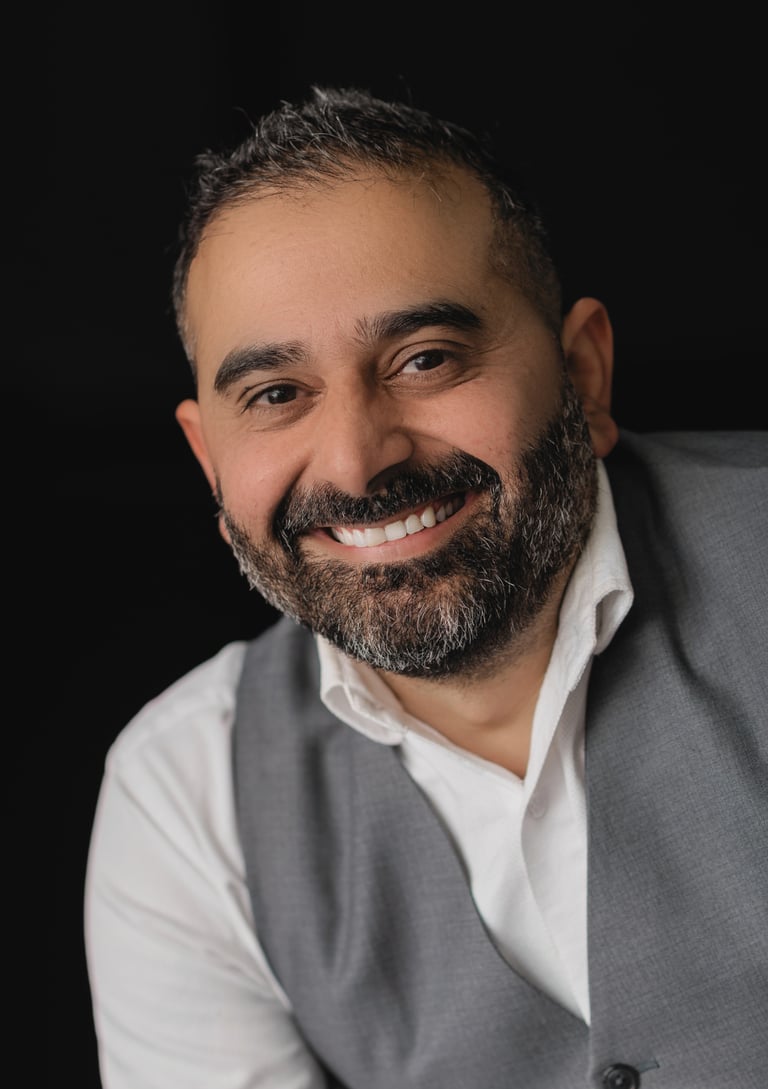 I'm Dave Chauhan - a leadership navigator, author, speaker and a strategist.