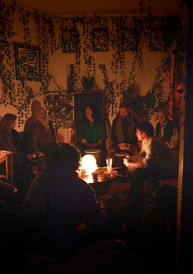 people gathering chatting and listening. Photo by Martin Vähk