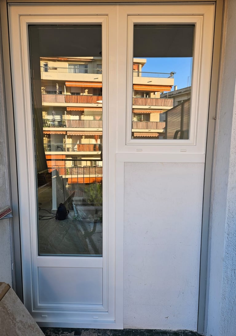 Photo de immeuble nice + double vitrage + fenêtre sur mesure + coulissant aluminium + verre