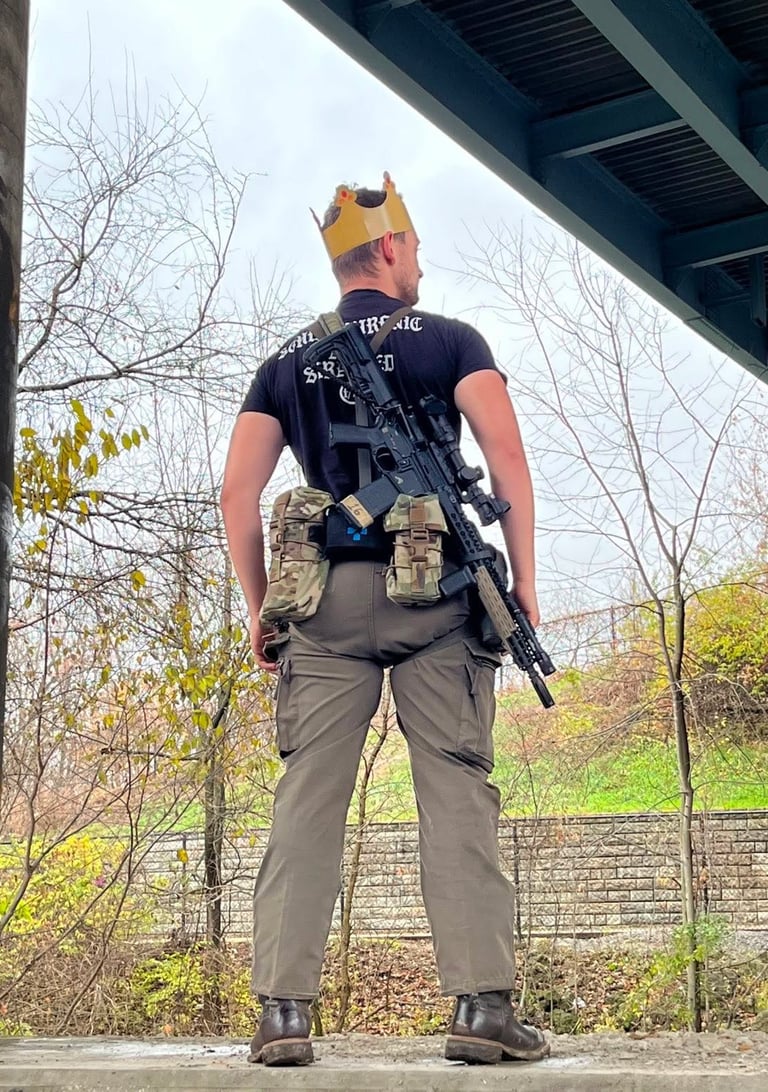 civilian patrol rocking 2x stuff pouches