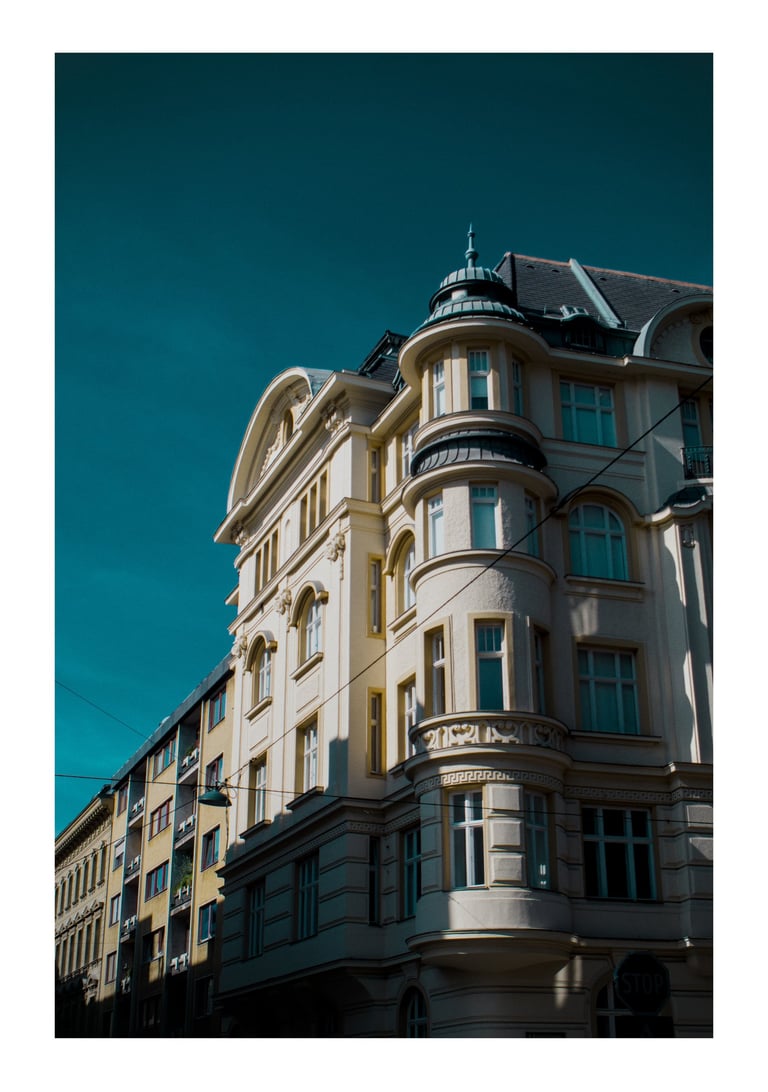 Künstlerische Fotografie mit Fokus auf Struktur und Licht