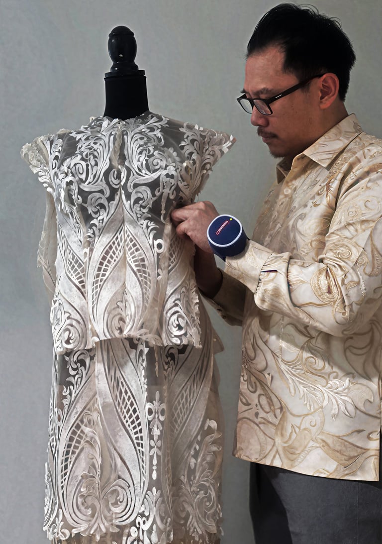 Juan Iskandar, Haute Couture, Indonesian Fashion Designer in Montreal