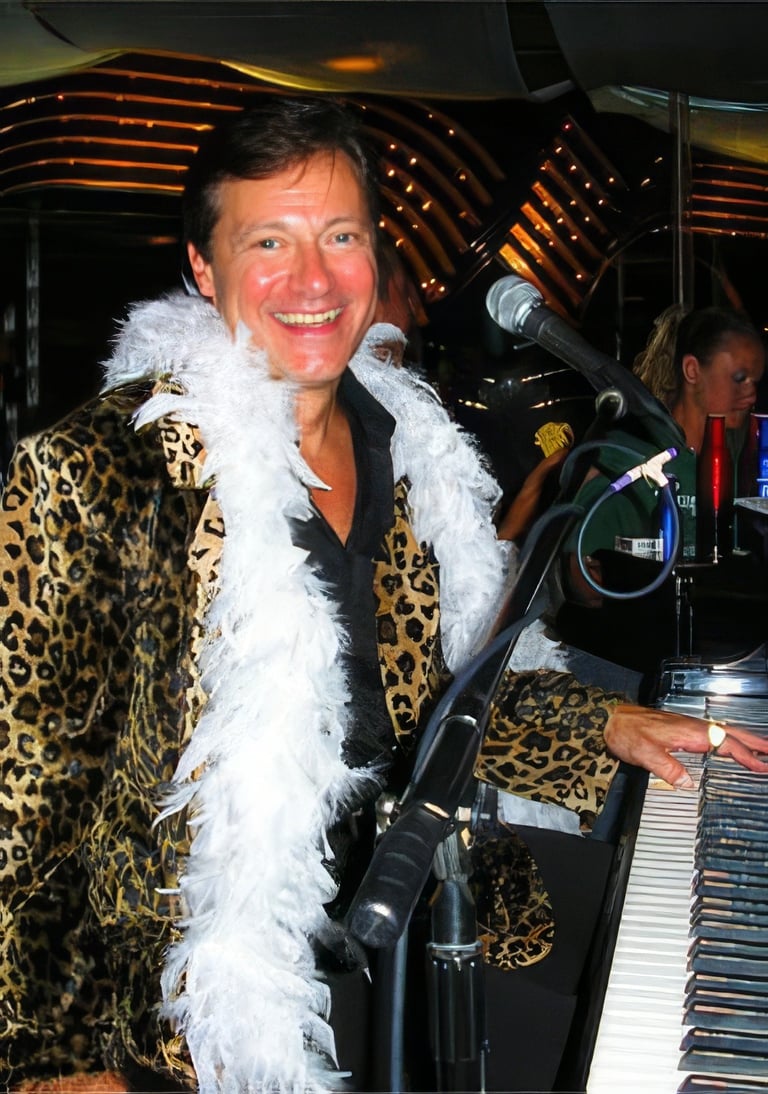 'HencetheOutfit' cruise ship Piano-bar performance in a leopard jacket with white boa